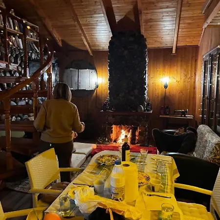 Kadiu Villa Klos
