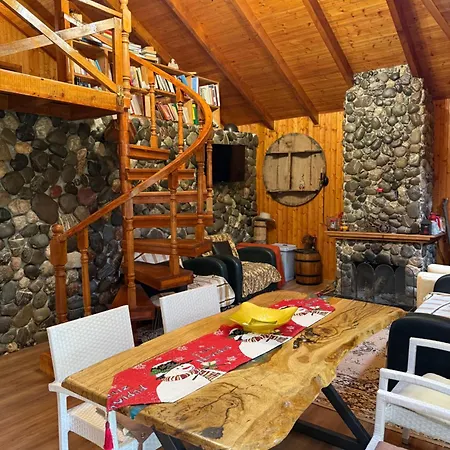 Kadiu Villa Klos